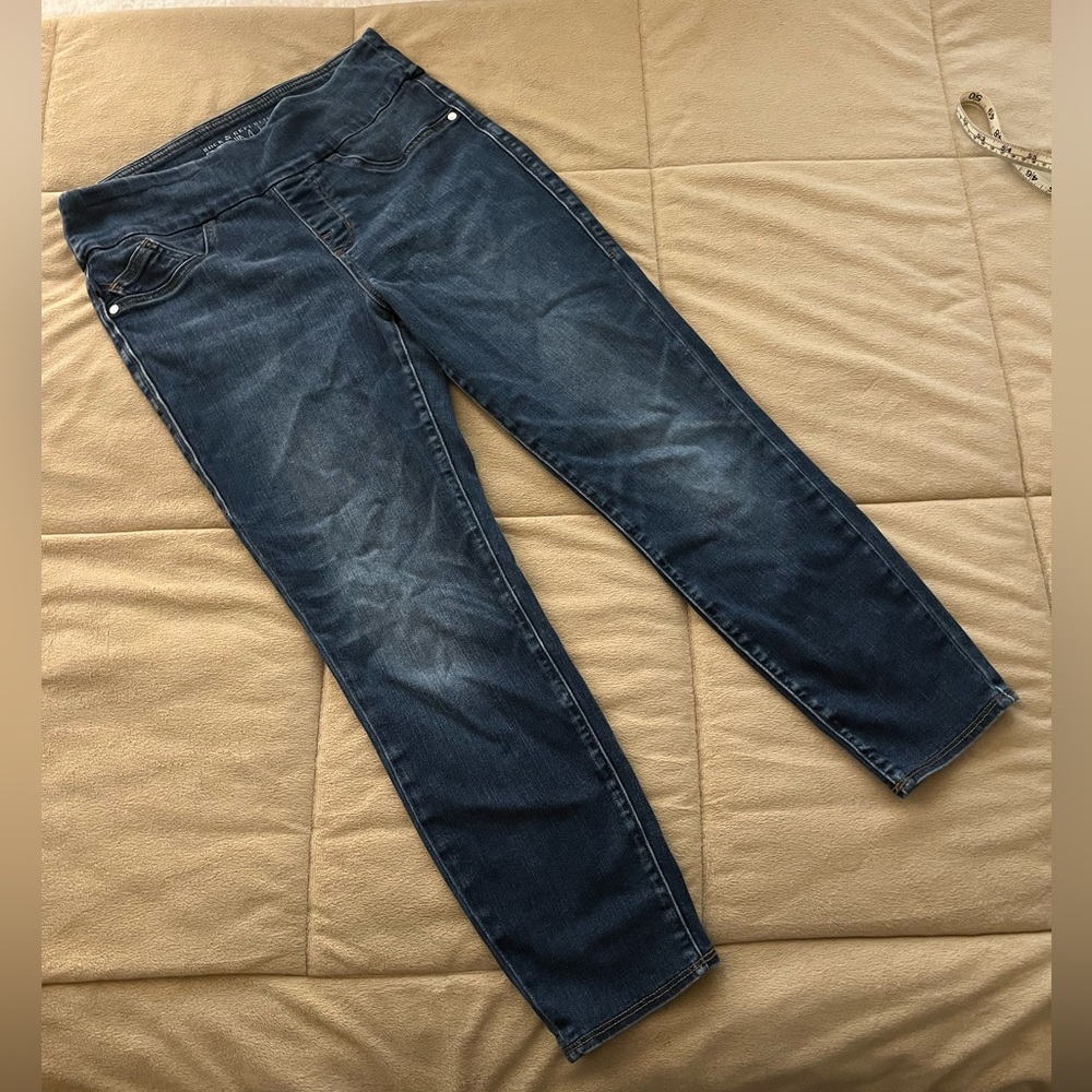 Rock & Republic Fever Denim Rx Slimming Pull On Skinny Jeans - Picture 4 of 10